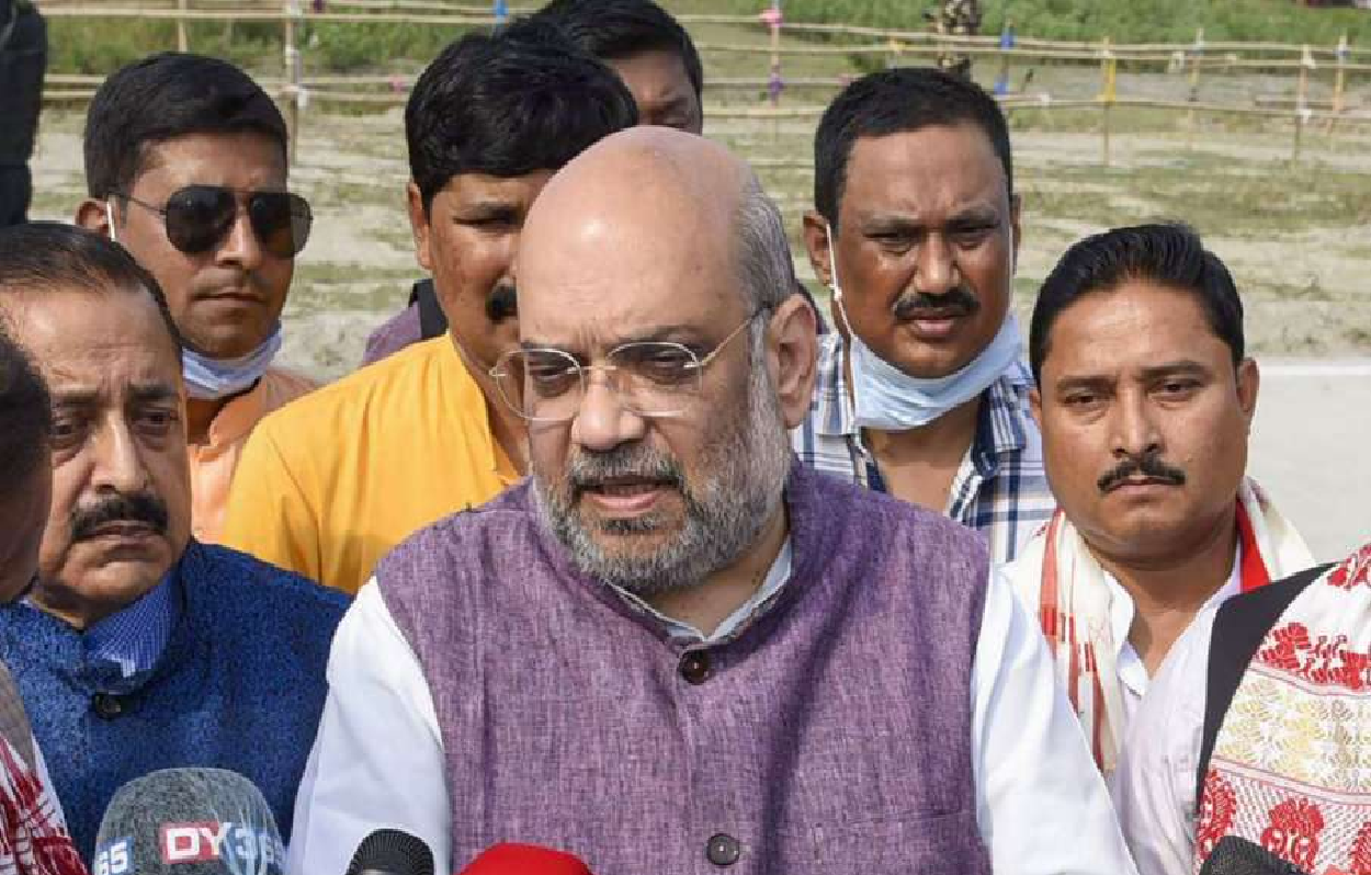 छत्तीसगढ़ पहुंचे अमित शाह, बीजापुर नक्सली हमले में शहीद हुए जवानों को दी श्रद्धांजलि